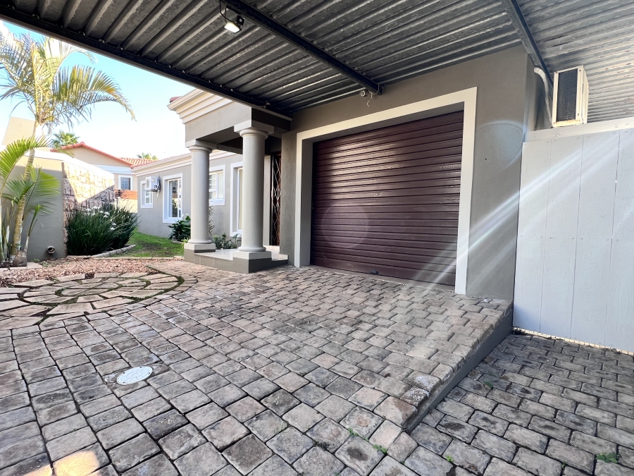 5 Bedroom Property for Sale in Noorsekloof Eastern Cape